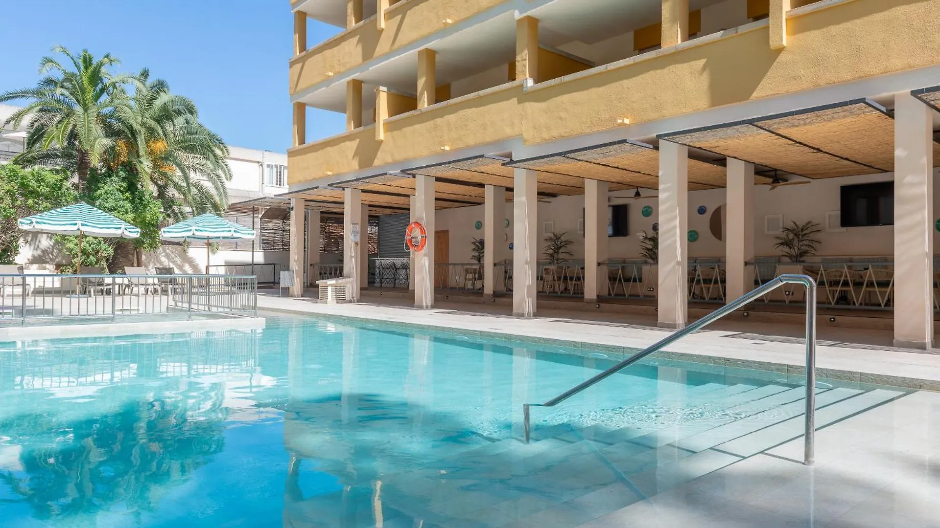 شقة Flor Los Almendros Apartamentos باغيرا