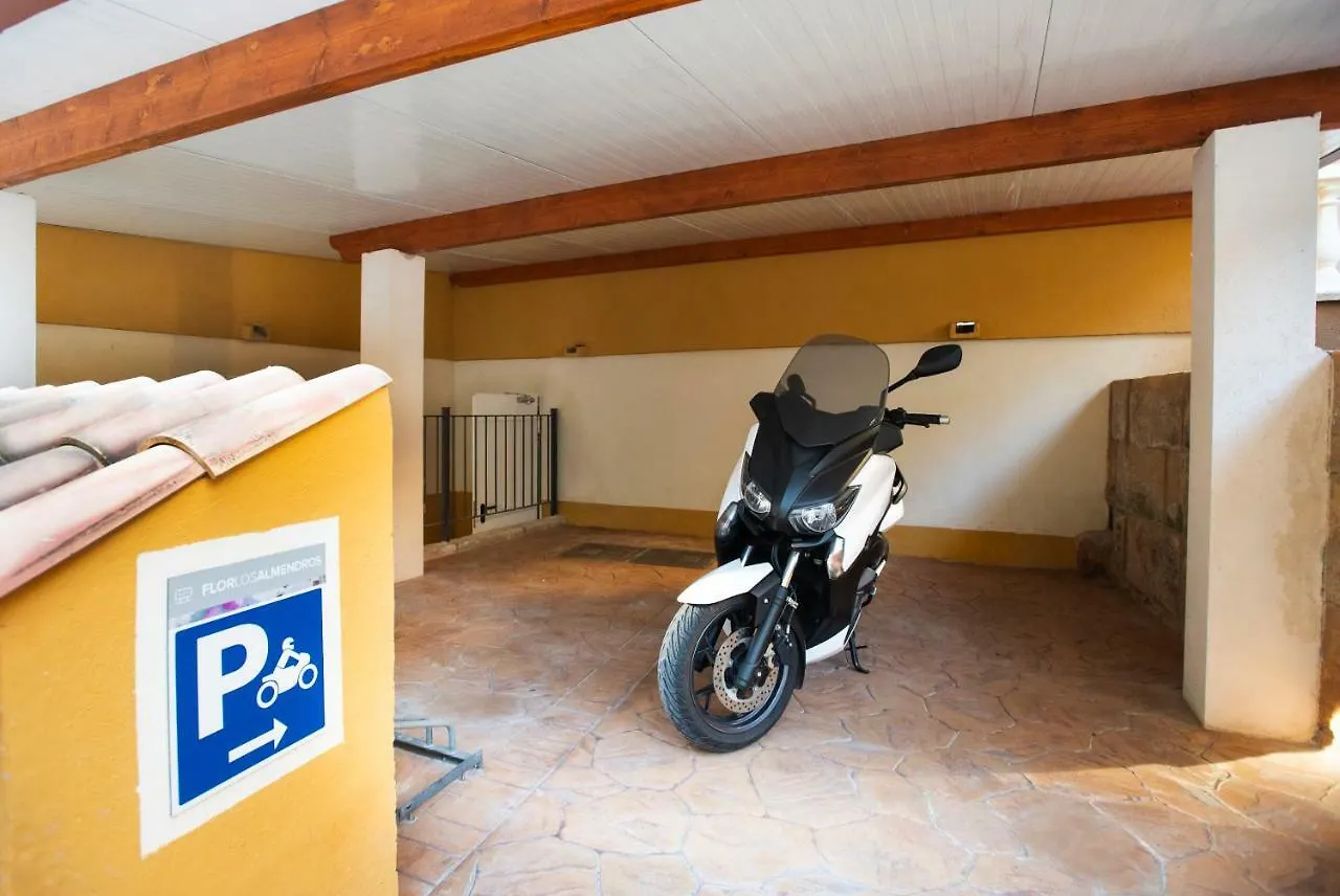 شقة Flor Los Almendros Apartamentos باغيرا إسبانيا