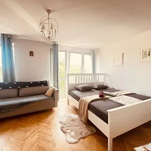 https://entire-studio-in-centrum.warsawhotelspoland.com